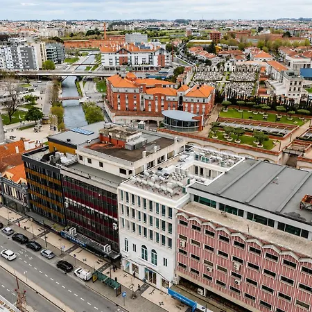 Aveiro Central Apartment דירה אבאירו